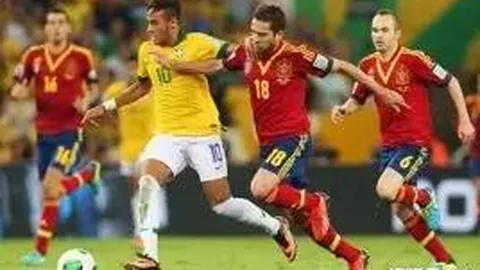 陈雨菲中羽赛连胜晋级四强，何冰娇不敌马林遭淘汰